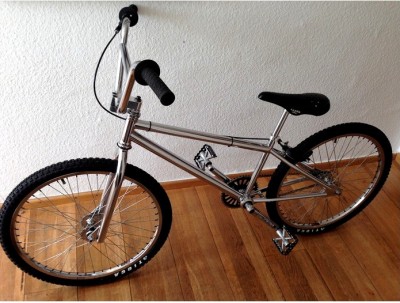 -24-S-M-Widowmaker-Old-Mid-School