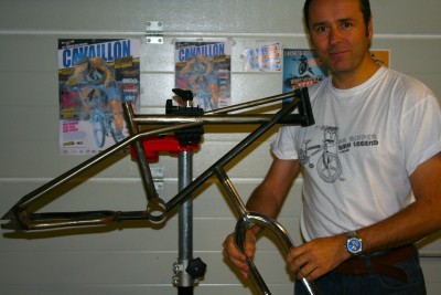 le cadre en cours de restauration