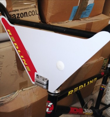 une plaque redline maison